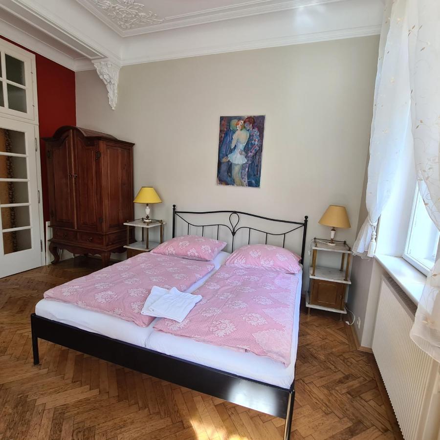 Apartmany Vila Liberty KLV Exterior foto