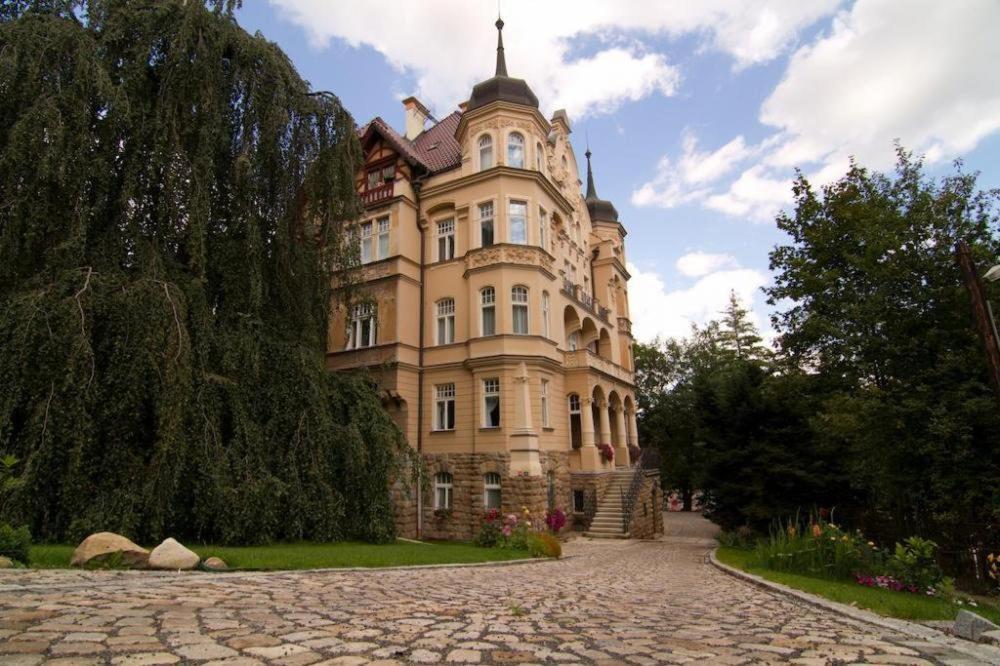 Apartmany Vila Liberty KLV Exterior foto